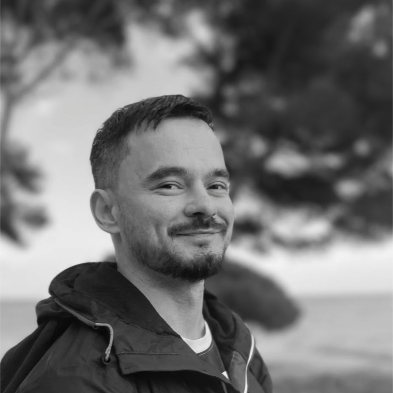 Kamil Usmanov — Claude AI instructor with 5+ years of 1:1 mentoring experience